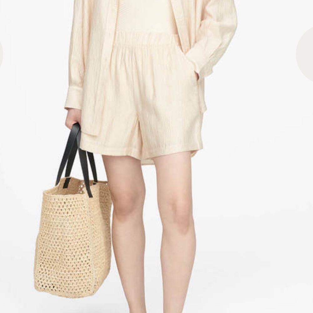 Anine Bing Keelan pull on crinkle shorts in peach/cream size XS